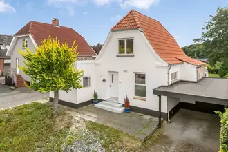 Villa på Stationsvej 13, Brejning, 7080 Børkop