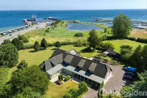 Villa på Færgevej 1, 6440 Augustenborg