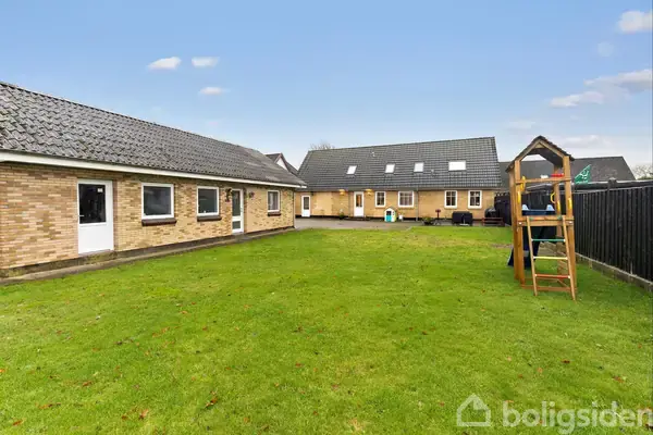 Villa på Stationsvej 3, 9670 Løgstør