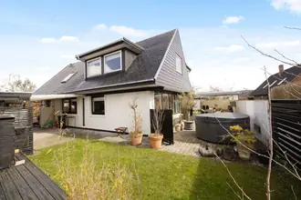 Villa på Lærkevej 12, 2680 Solrød Strand
