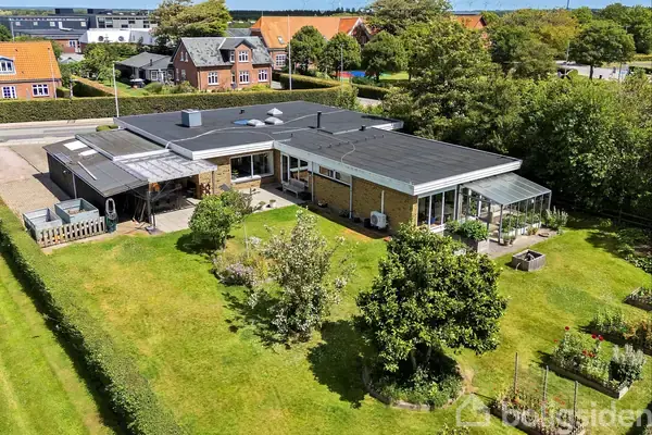 Villa på Kirkevej 3, 6950 Ringkøbing