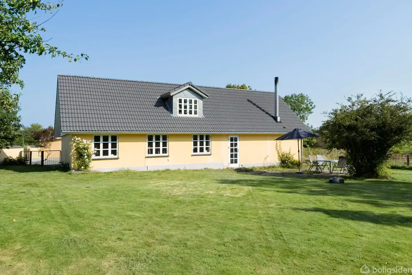 Landejendom på Feldmosevej 2, 7300 Jelling