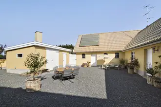 Landejendom på Feldmosevej 2, Vindelev, 7300 Jelling