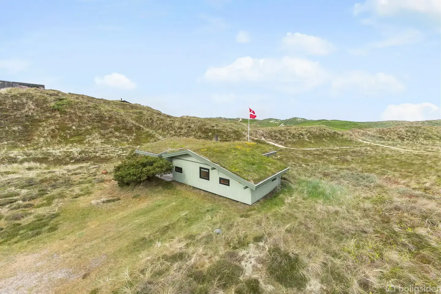 Yderst velholdt sommerhus med charme og sjæl