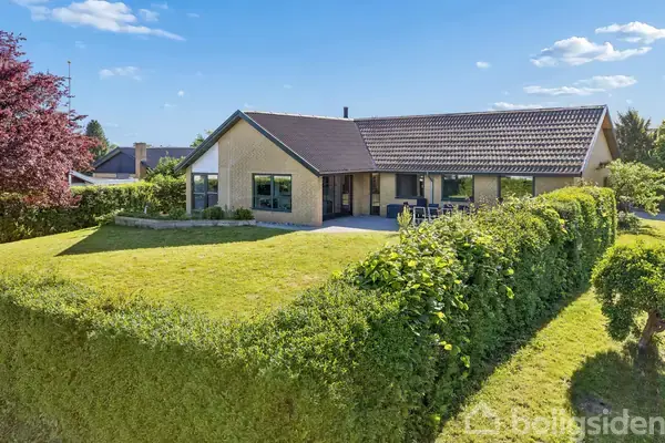 Villa på Parkvej 1, 4690 Haslev