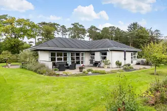 Villa på Sønderjyllands Alle 41, 9900 Frederikshavn