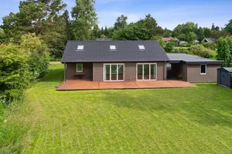 Fritidshus på Kastanievænget 10, Bøged Strand, 4720 Præstø