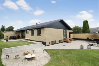 Villa på Ellehammersvej 22, 9430 Vadum