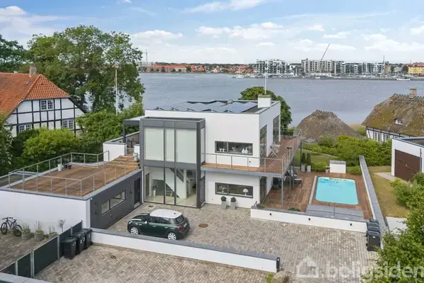 Villa på Guldborgvej 2D, 4800 Nykøbing F