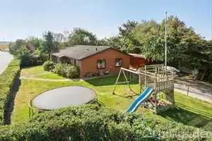 Villa på Solhøjvej 2, 7620 Lemvig