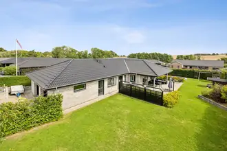 Villa på Ladegårdsparken 59, 8410 Rønde