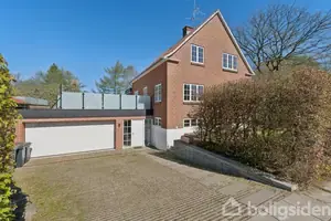 Villa på Aldersrovej 8, 8600 Silkeborg