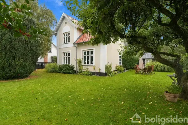 Villa på Frederiksværksgade 100, 3400 Hillerød