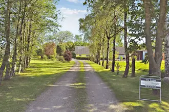 Landejendom på Tollestrupvej 175, 9760 Vrå
