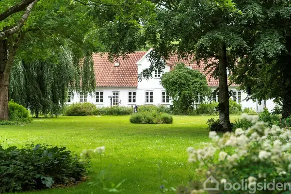 Landejendom på Lumbygade 1, 5792 Årslev