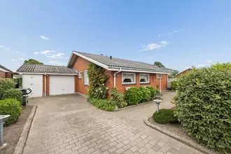 Villa på Vanggårdsvej 10, 9800 Hjørring