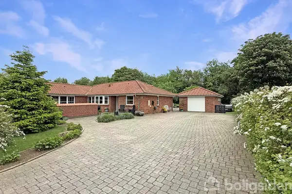 Villa på Blomstervænget 8, 9750 Østervrå
