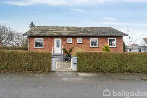 Villa på Jernbanevej 14, 3782 Klemensker
