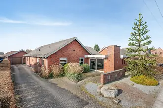 Villa på Hovedgaden 35, Næsbjerg, 6800 Varde