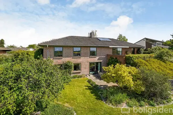 Villa på Svinget 16, 5560 Aarup