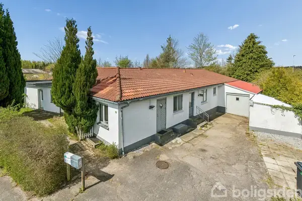 Spændende villa med mange muligheder