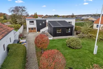 Villa på Stationsvej 13, 9330 Dronninglund
