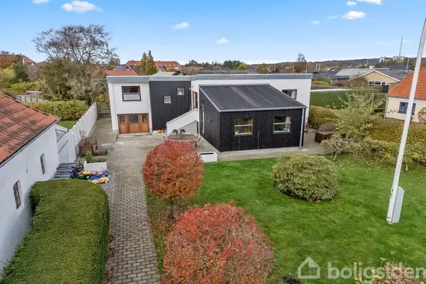 Villa på Stationsvej 13, 9330 Dronninglund