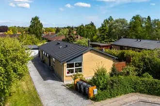 Villa på Agernvej 77, 8330 Beder