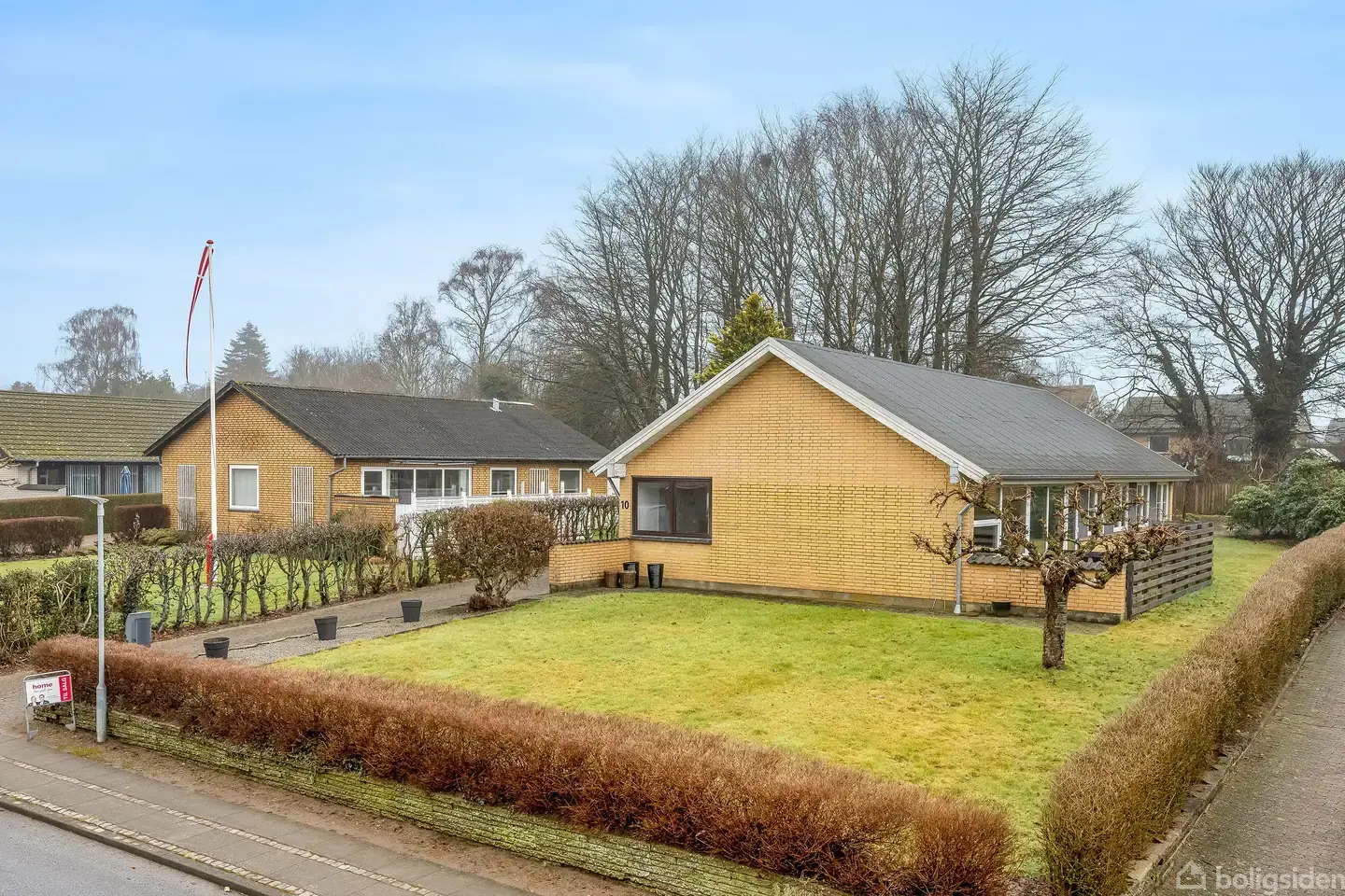 Solid villa i roligt kvarter – god planløsning og nem have