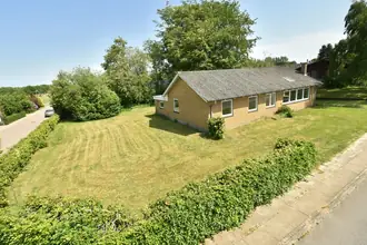 Villa på Fuglebakken 1, Thyregod, 7323 Give