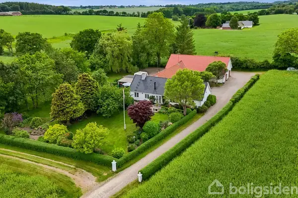 Landejendom på Viborgvej 111, 8600 Silkeborg