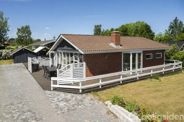 Fritidsbolig på Pøt Strandby 357, 7130 Juelsminde