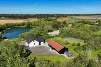 Landejendom på Jelstrupvej 10, Gølstrup, 9480 Løkken