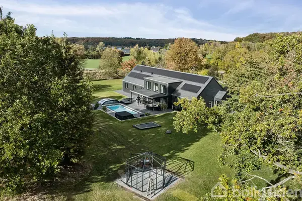 Villa på Ravnsnæsvej 204, 3460 Birkerød