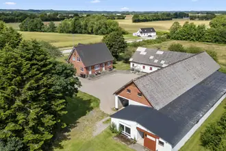 Landejendom på Storskovvej 70, Dorf, 9330 Dronninglund