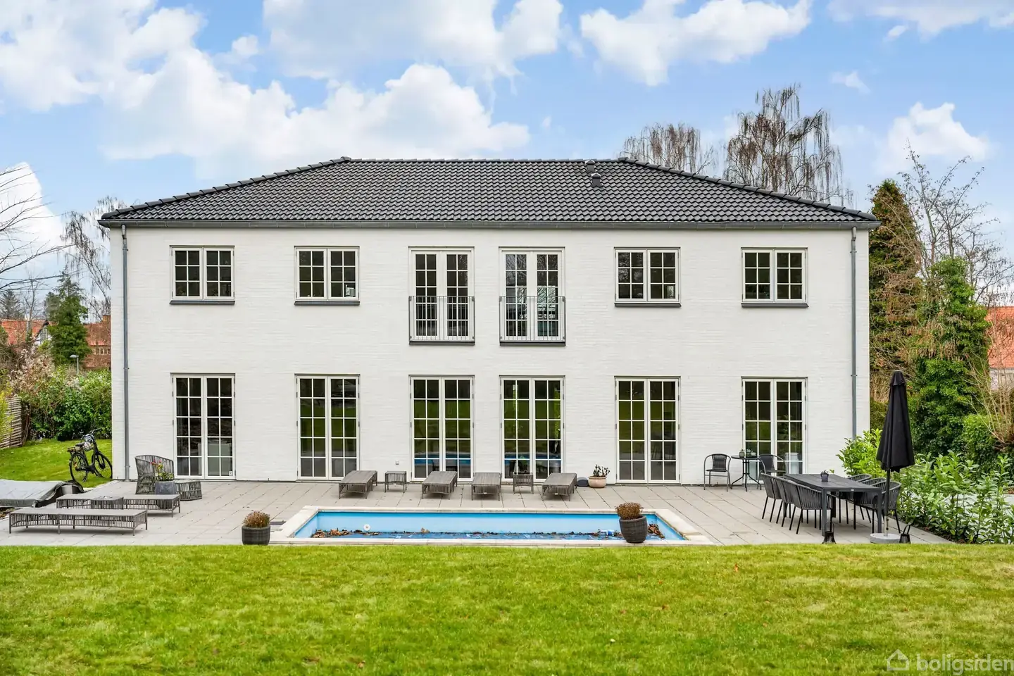 Villa på Knudsvej 15, 2960 Rungsted Kyst