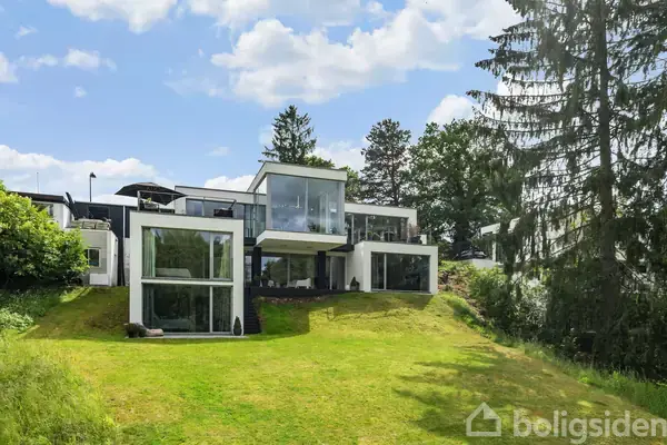 Villa på Vejlesøvej 84, 2840 Holte