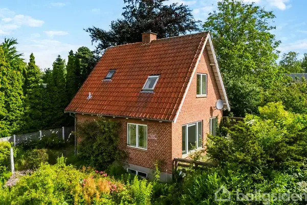 Villa på Fuglesangsvej 21, 3460 Birkerød