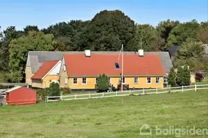 Landejendom på Smidie Byvej 18, 9574 Bælum