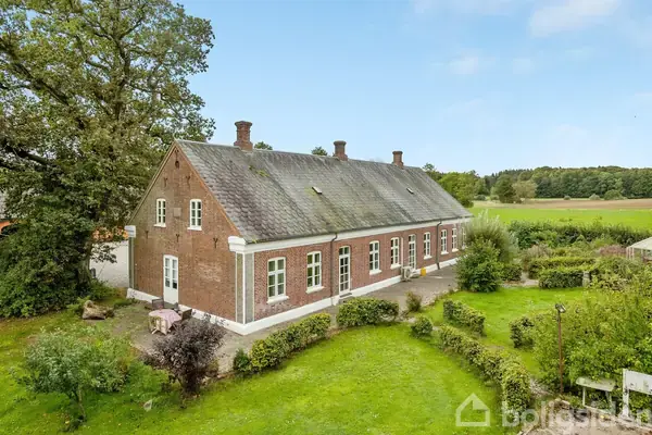 Landejendom på Tiufkærvej 141, 7000 Fredericia
