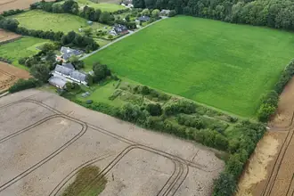 Landejendom på Knarrebjergvej 20, 5762 Vester Skerninge