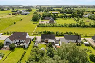 Villa på Urmosen 15, Voldby, 8450