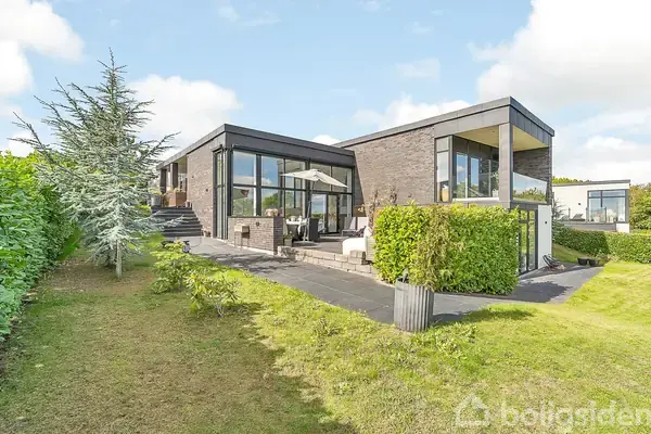 Villa på Løgten Østervej 76, 8541 Skødstrup