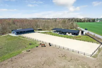 Villa på Fuglslevvej 12, Tirstrup, 8400 Ebeltoft
