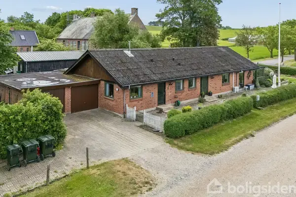 Villa på Skolemarken 2, 8400 Ebeltoft