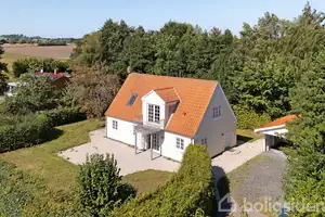 Villa på Strandvejen 4A, 4300 Holbæk