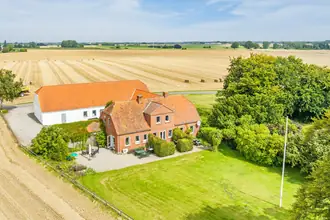 Villa på Eriksdalsvej 10, Falkerslev, 4871 Horbelev