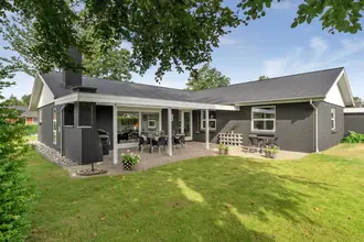 Villa på Mølleparken 212, 7190 Billund