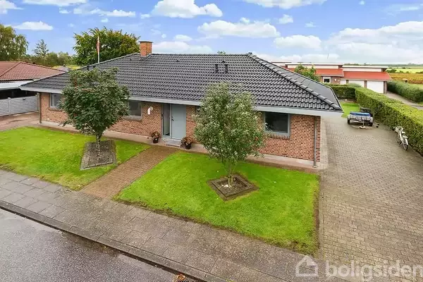 Villa på Hjejlevej 155, 7451 Sunds