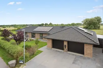 Villa på Heering Huse 63, Dalby, 4690 Haslev